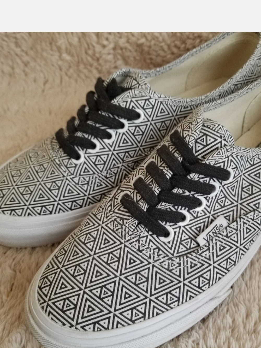 Vans Unisex Black & White Geo Pattern Low-Top Sneakers Size 7.5-woman/size 6-man